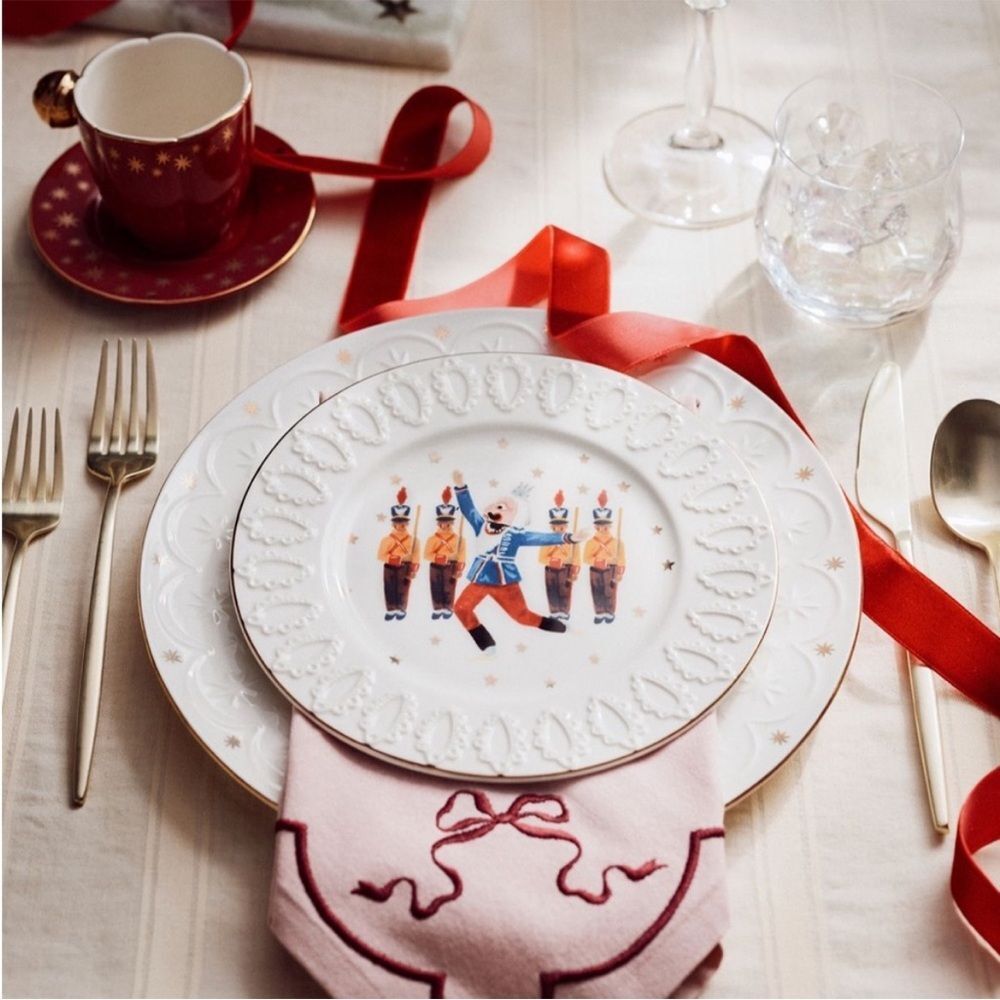 ❤️ NWT NYC Ballet x Anthro Dessert Plate - Festive Nutcracker- NEW